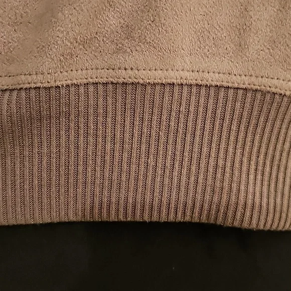 Neiman Marcus Dressy Grey Raglan Top With Long Sheer Sleeves - Picture 4 of 8